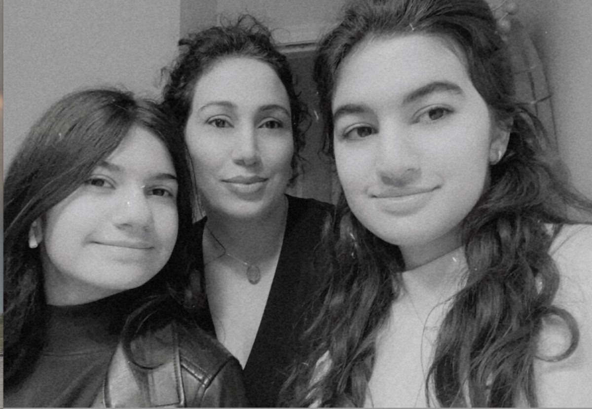 From L-R, Lava'a sister, Lava's mom, and Lava.